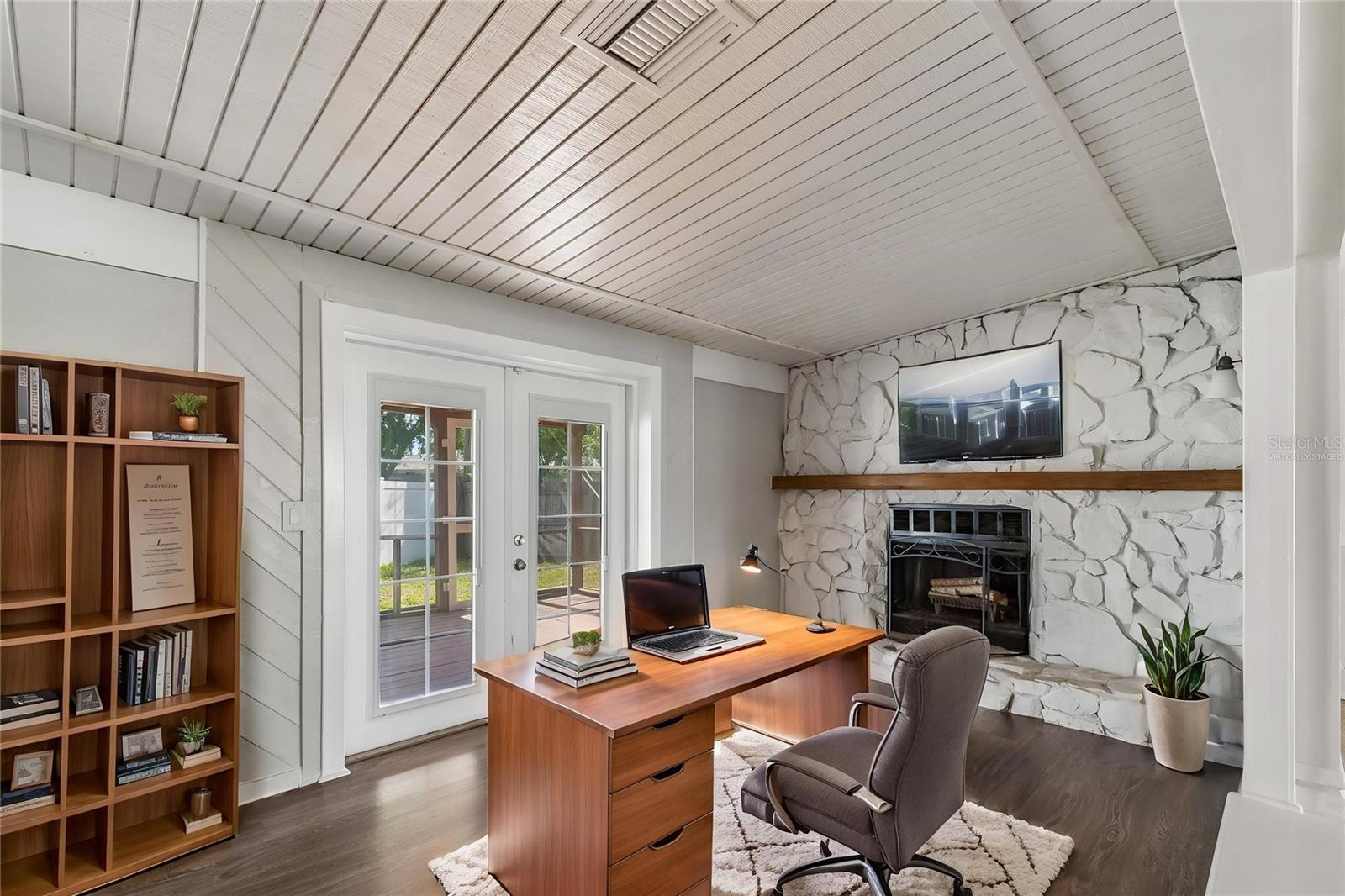 VALENCIA PARK - Residential