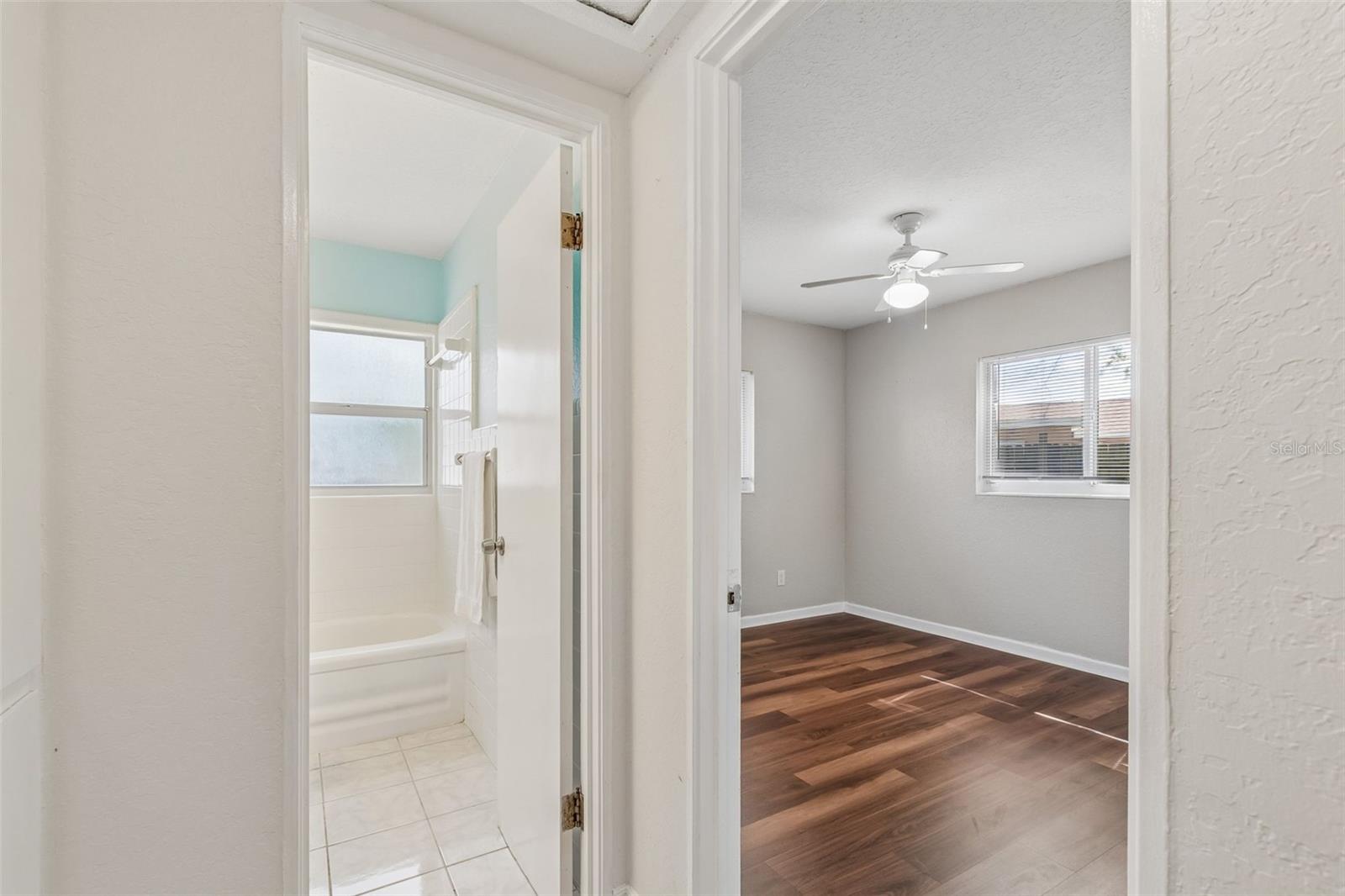 VALENCIA PARK - Residential