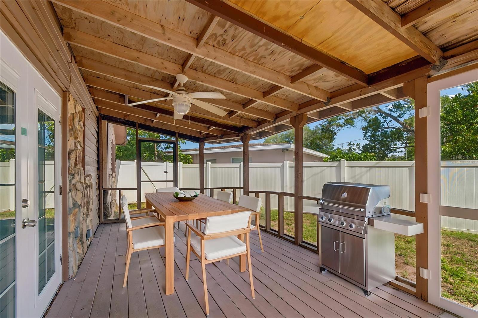 VALENCIA PARK - Residential