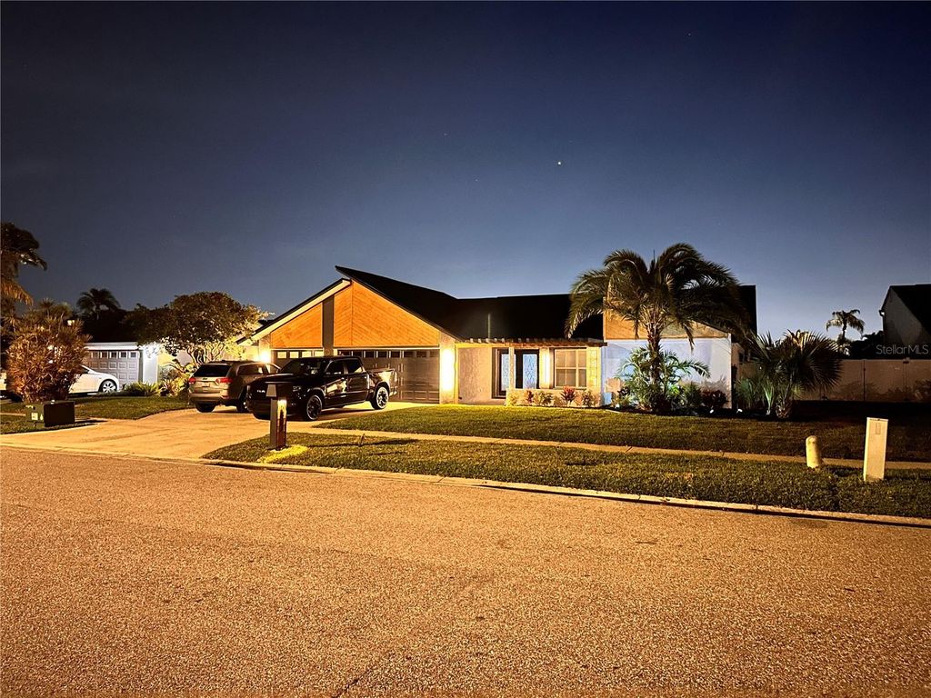 Photo of 5807 Schooner Way, Tampa, FL 33615 (MLS # O6372365)