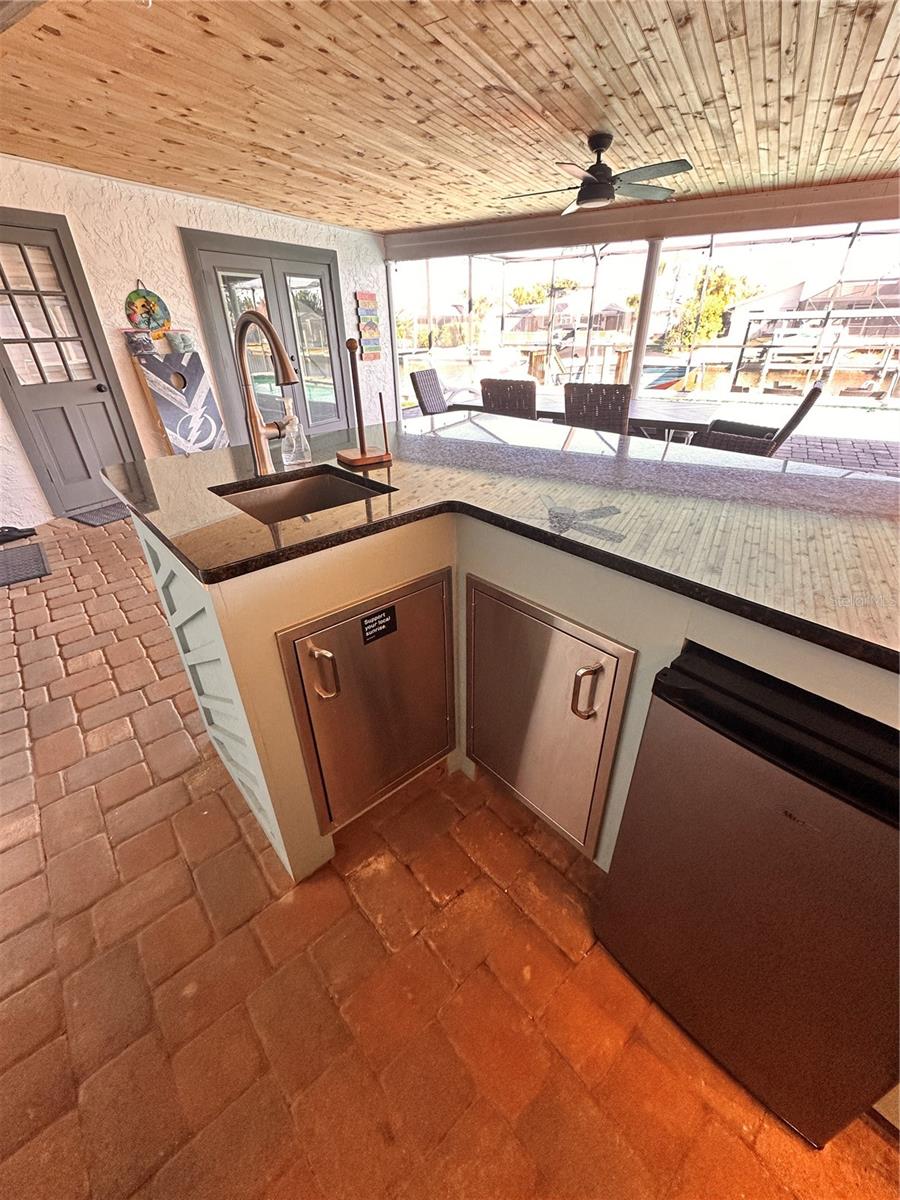 BAY PORT COLONY PH II UN I - Residential