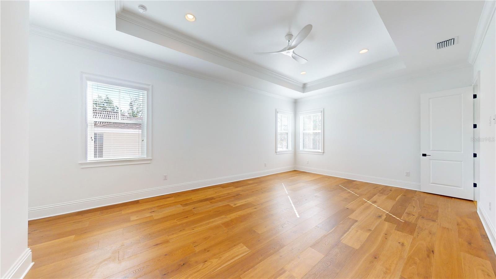 SNELL ISLE BRIGHTBAY - Residential