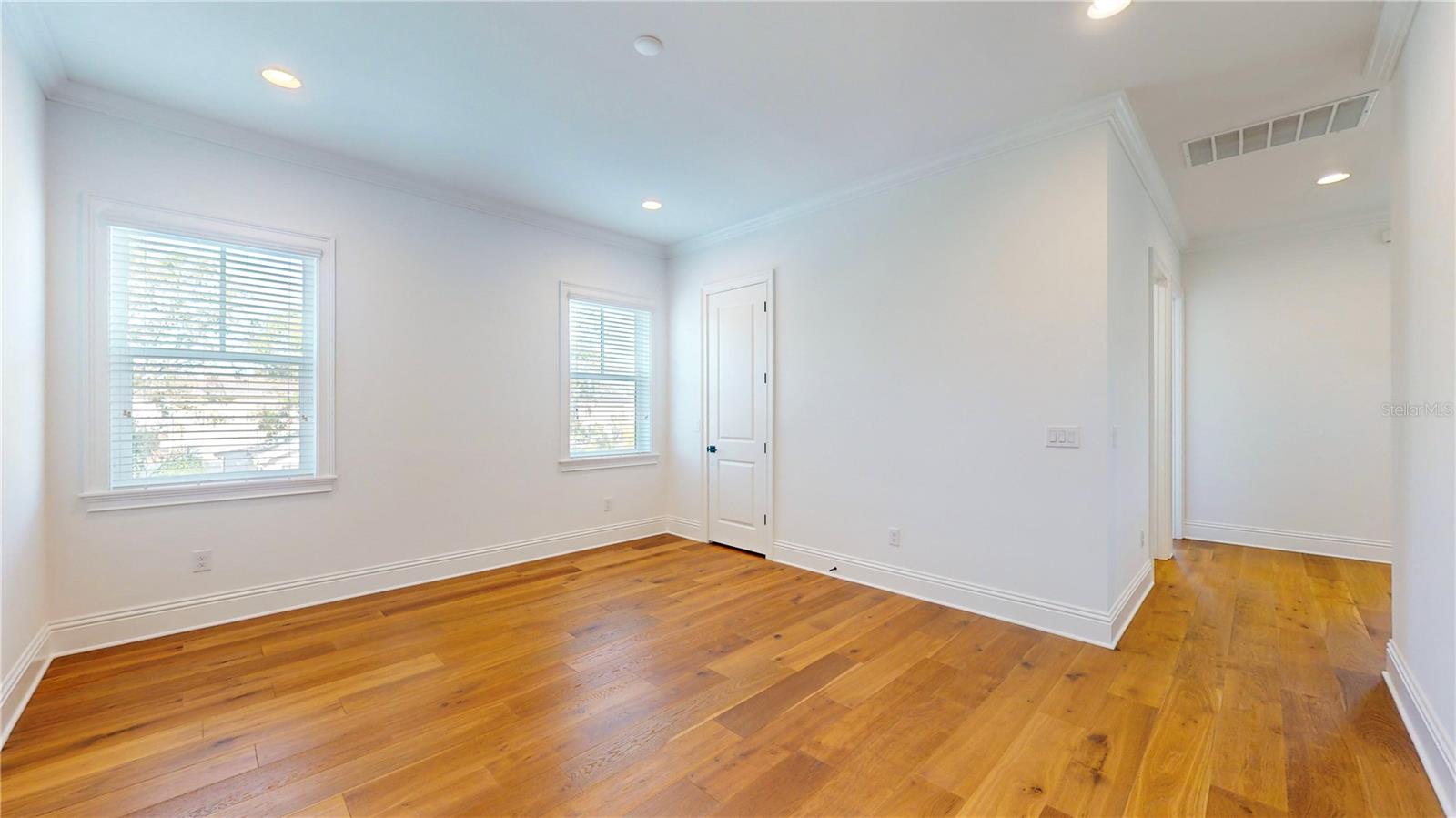 SNELL ISLE BRIGHTBAY - Residential