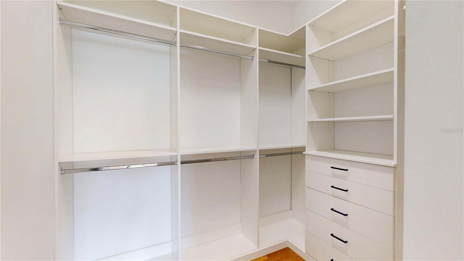 SNELL ISLE BRIGHTBAY - Residential