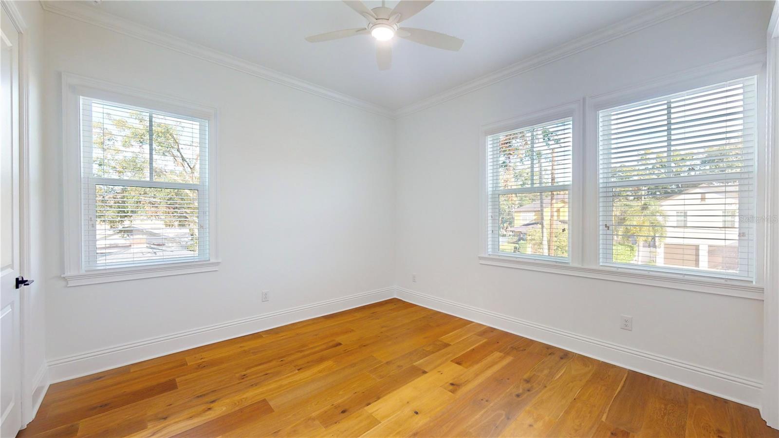 SNELL ISLE BRIGHTBAY - Residential