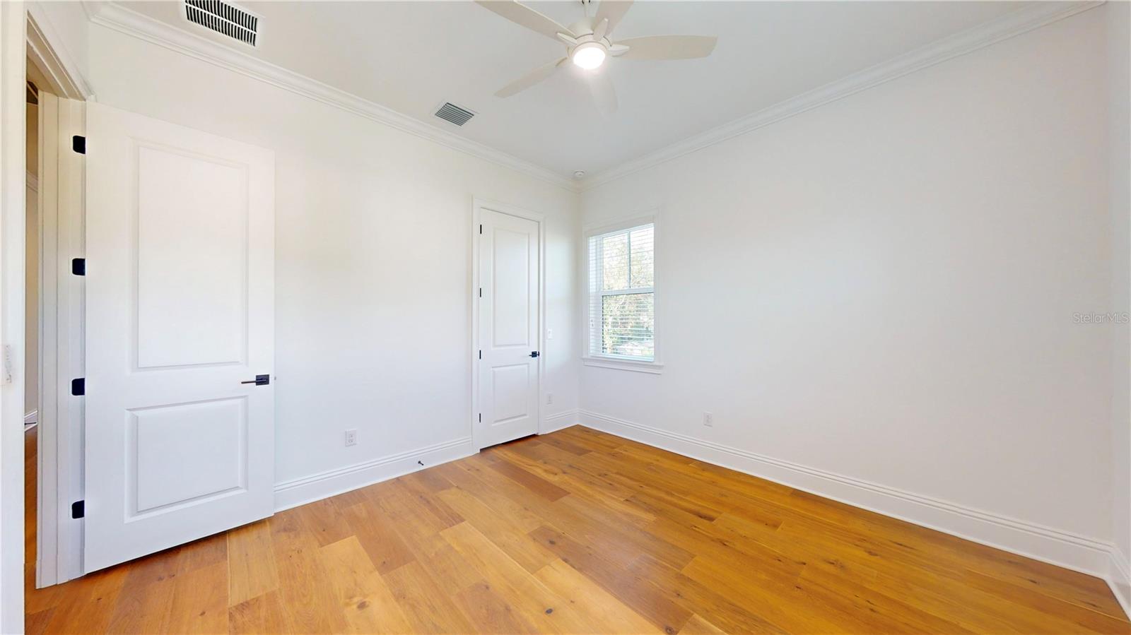 SNELL ISLE BRIGHTBAY - Residential