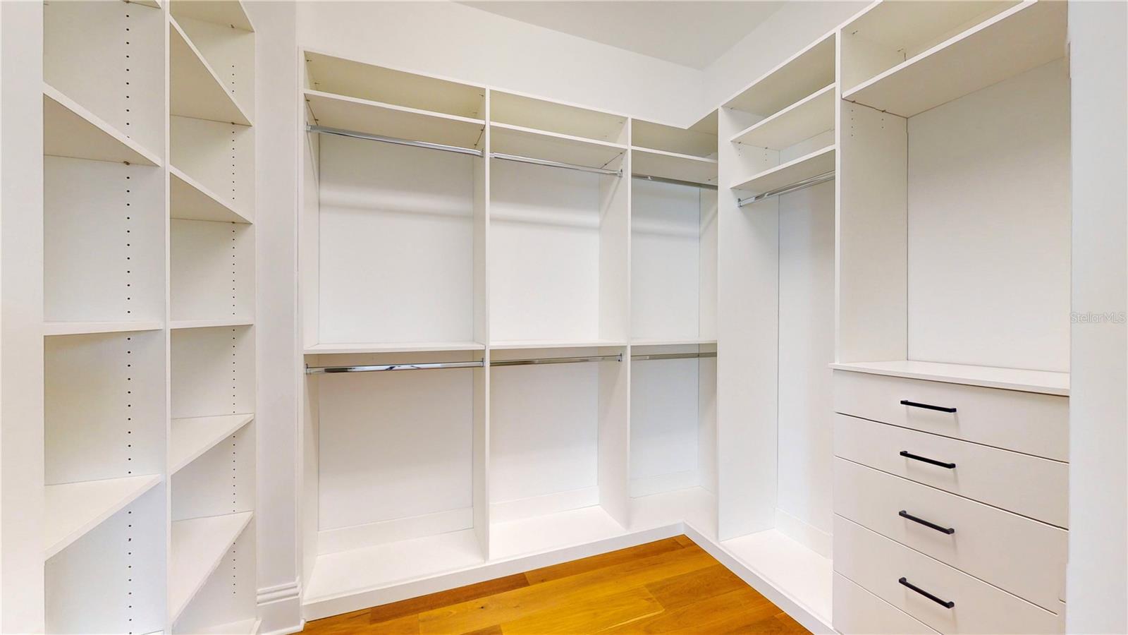 SNELL ISLE BRIGHTBAY - Residential