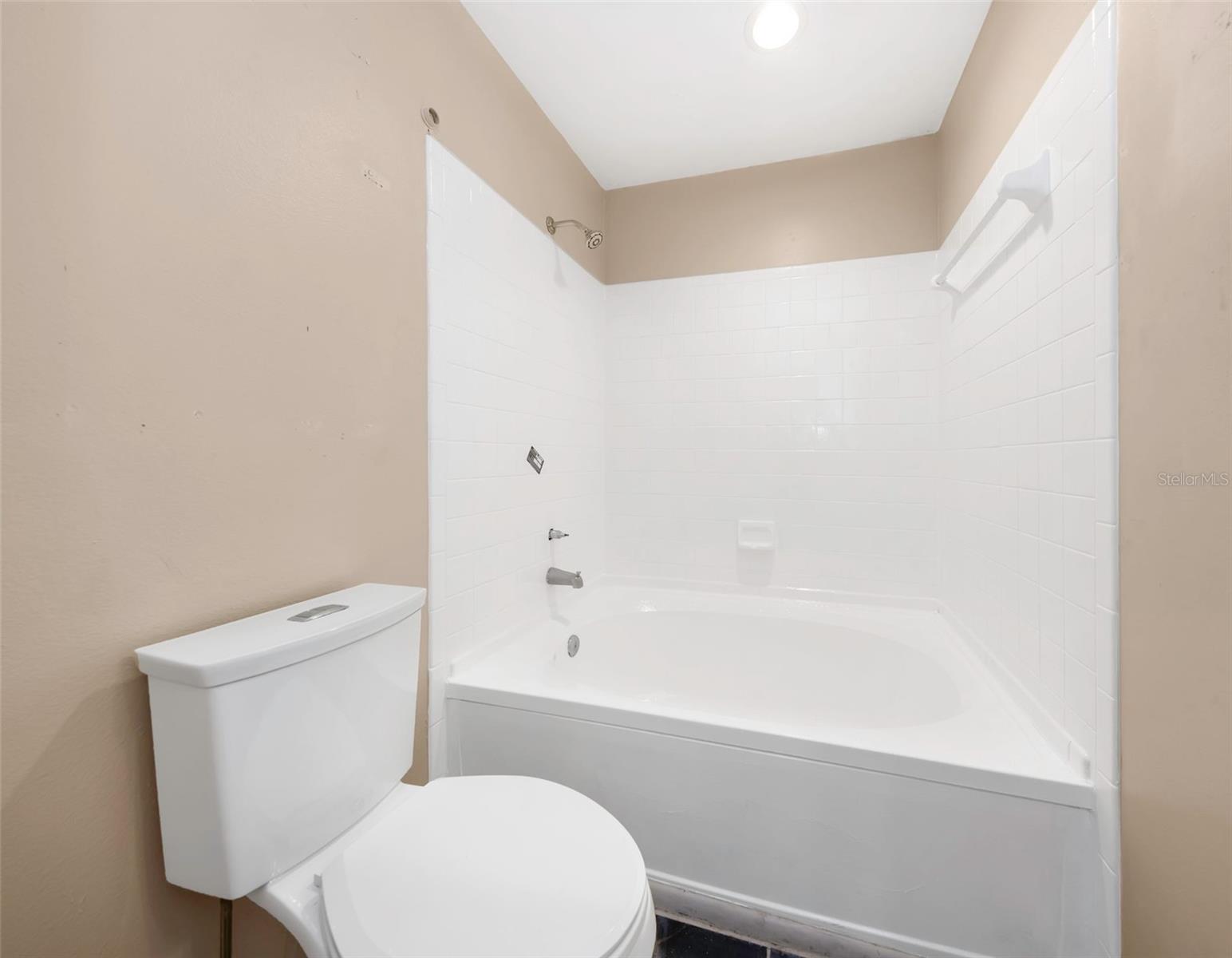 BRIDGEWATER PLACE CONDO - Residential