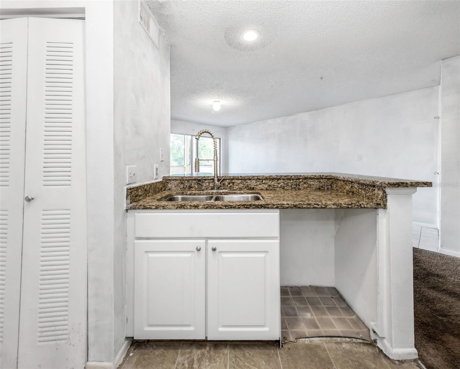 BRIDGEWATER PLACE CONDO - Residential