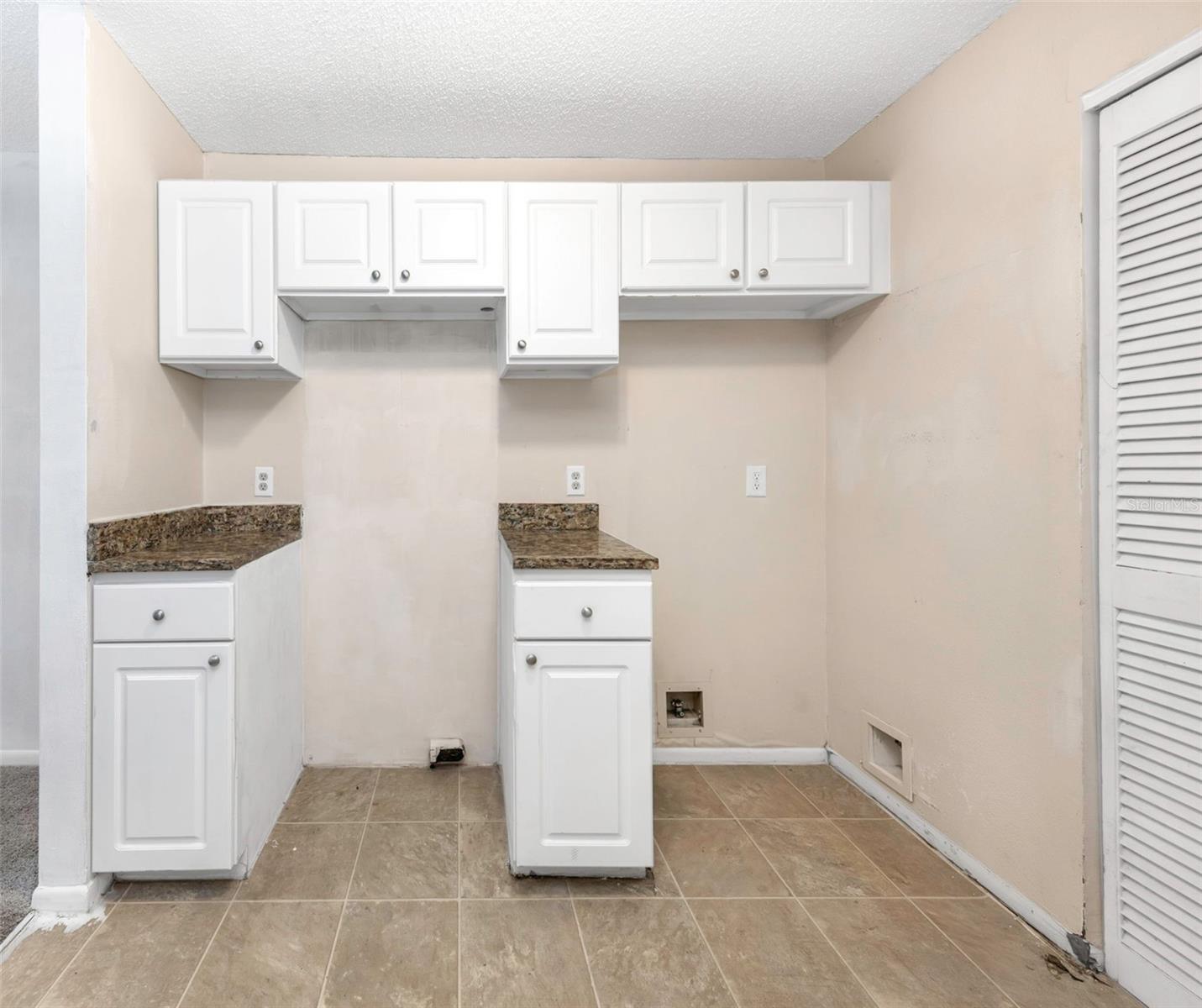 BRIDGEWATER PLACE CONDO - Residential