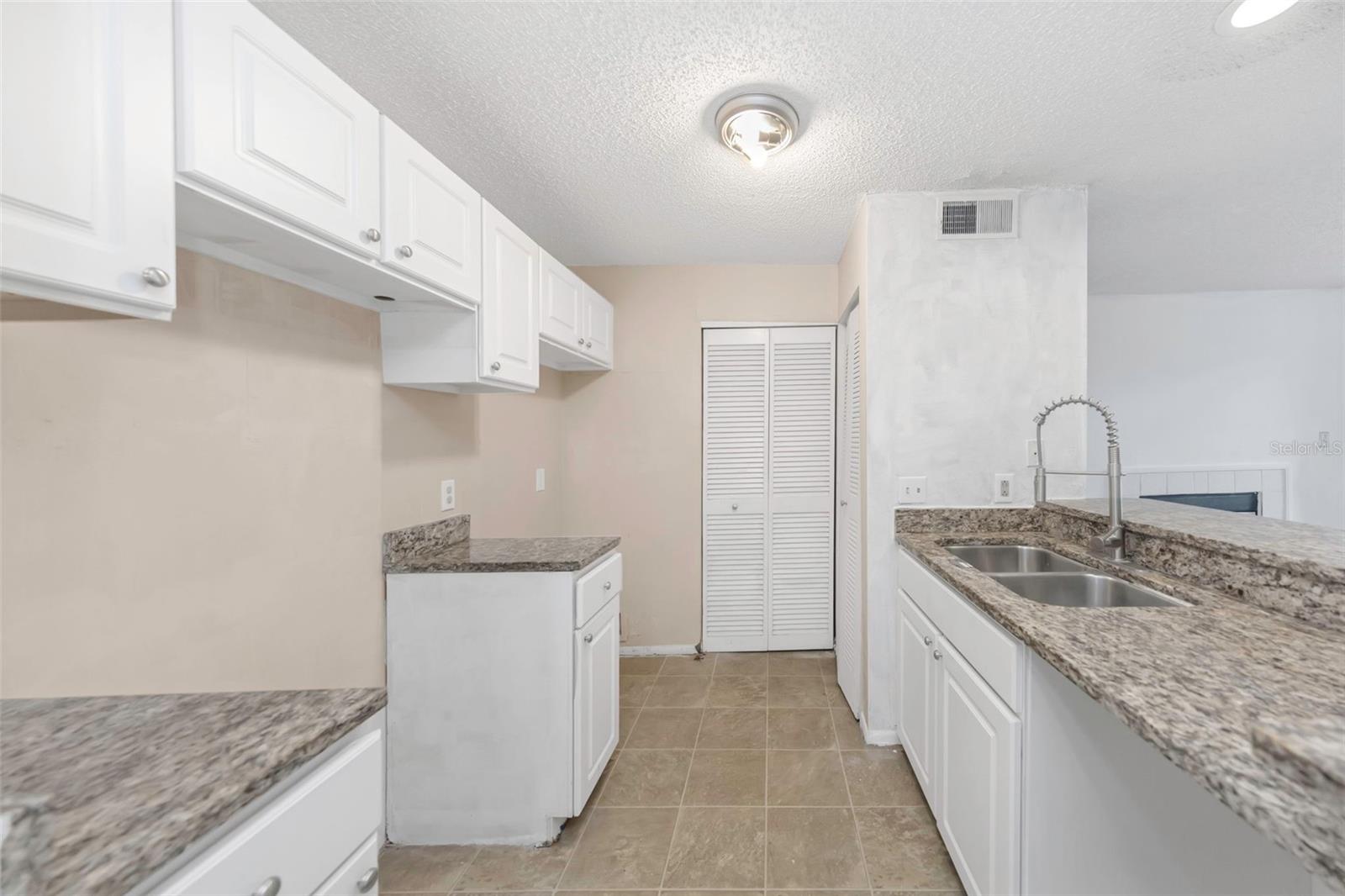 BRIDGEWATER PLACE CONDO - Residential