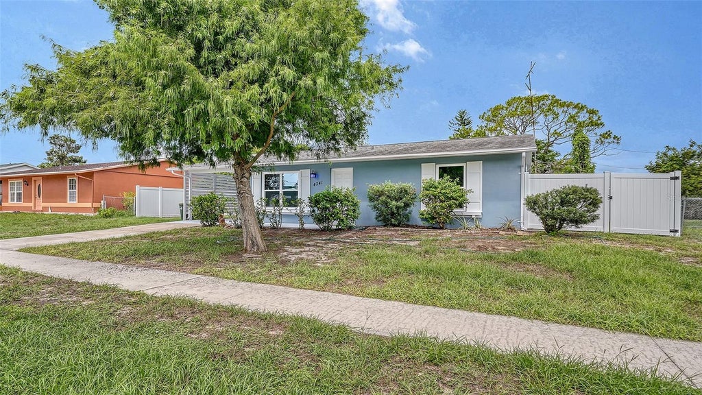 Photo of 4341 Gorgas St, North Port, FL 34287 (MLS # A4697204)