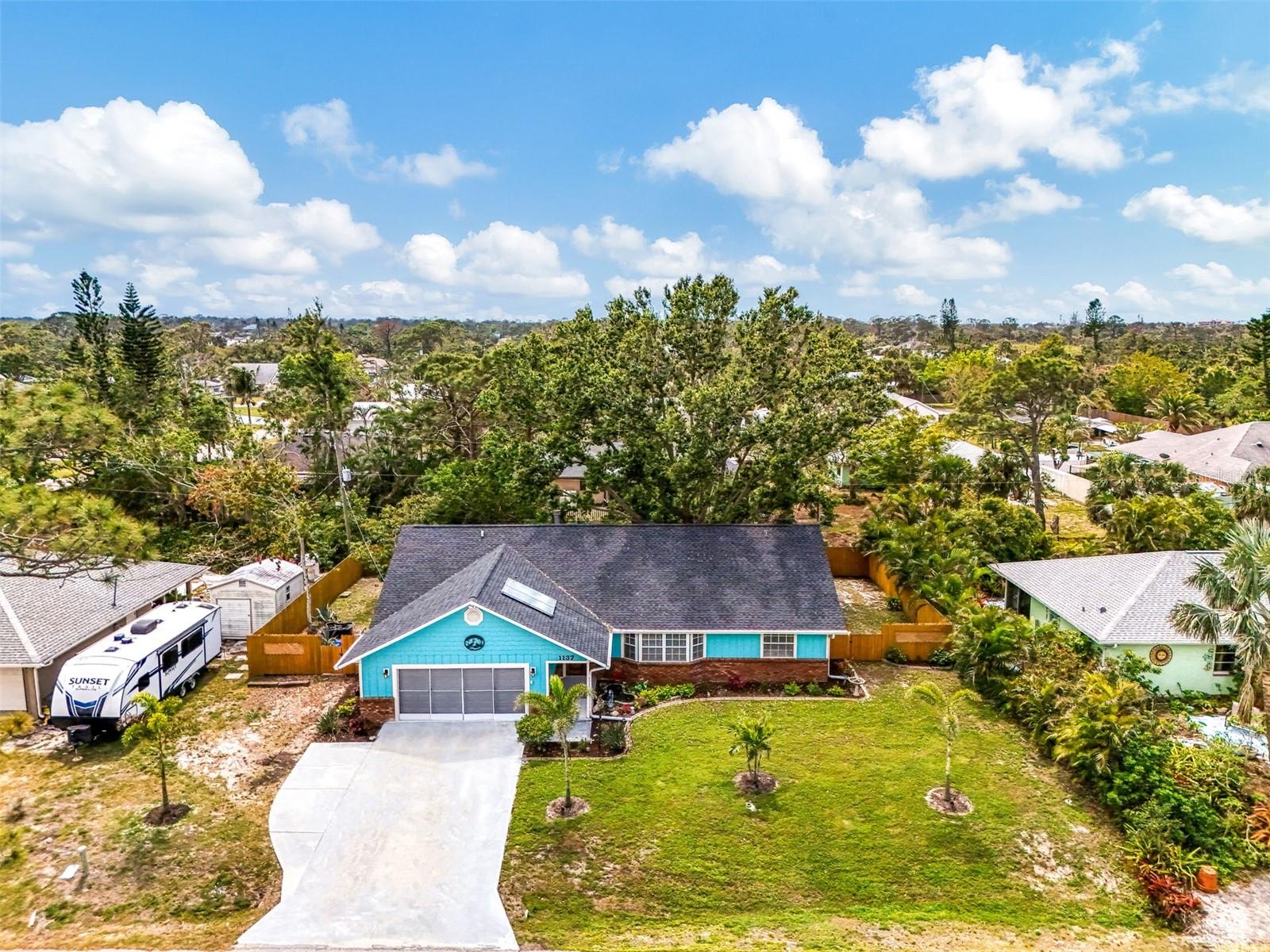 SOUTH VENICE - Residential