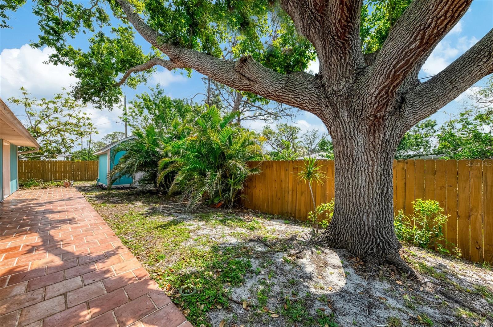 SOUTH VENICE - Residential