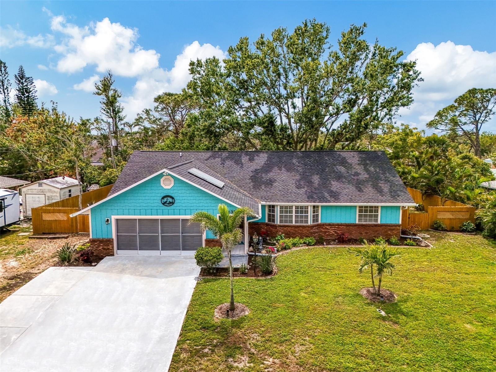 SOUTH VENICE - Residential