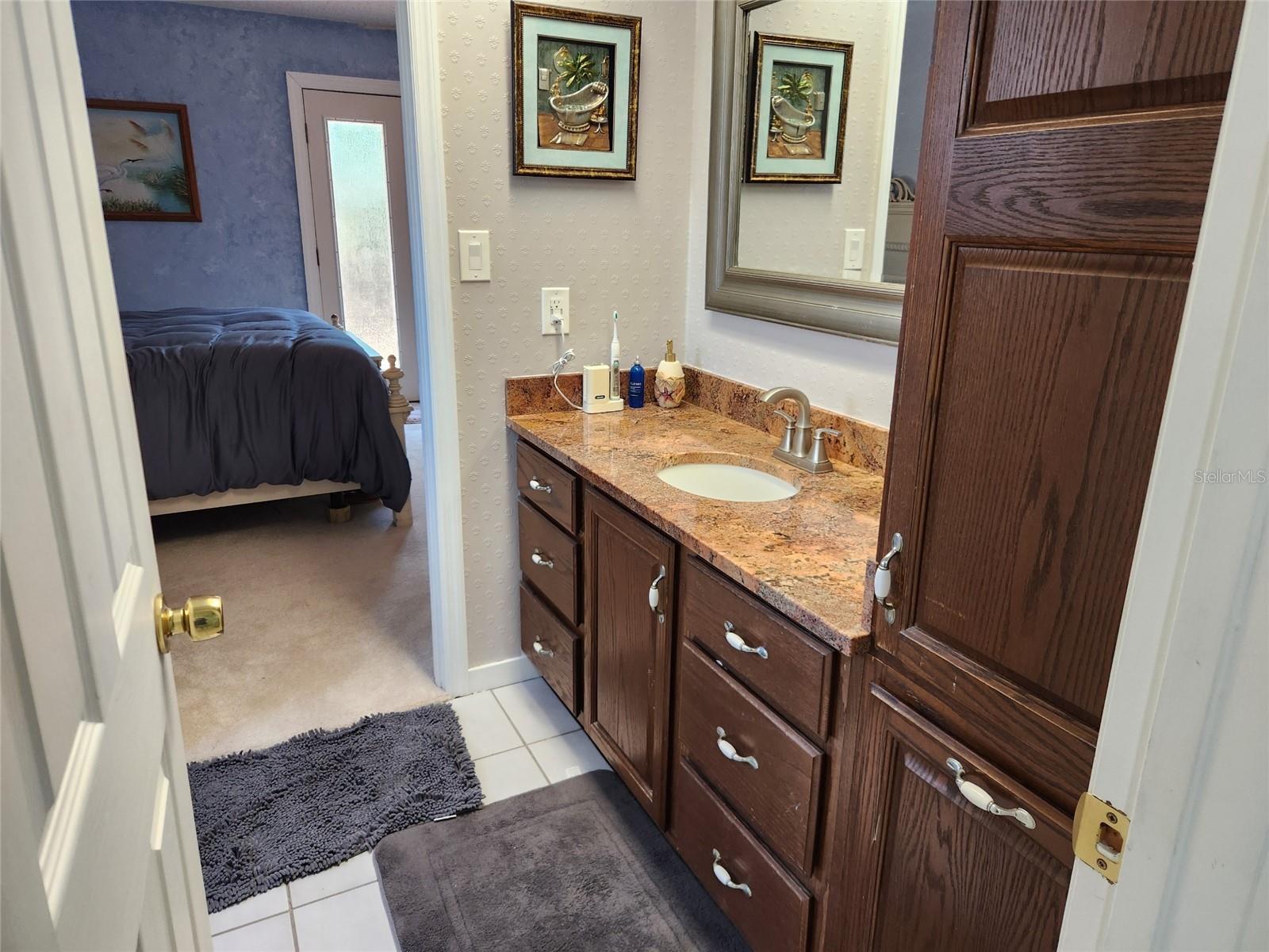 SOUTH VENICE - Residential