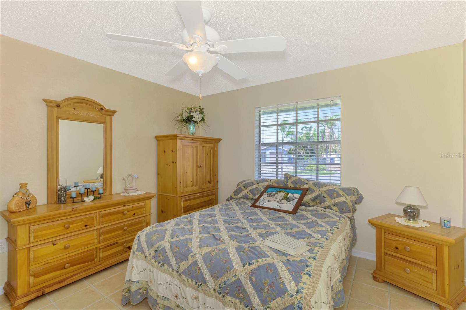 SOUTH VENICE - Residential