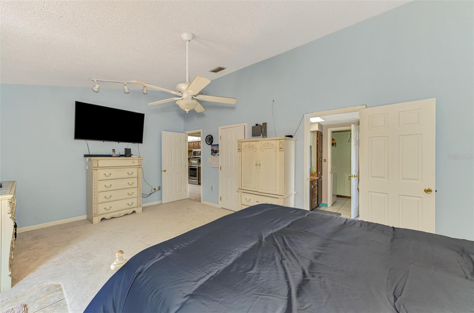 SOUTH VENICE - Residential