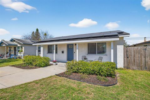 Photo of 3911 14th Avenue N, St Petersburg, FL 33713 (MLS # TB8489230)