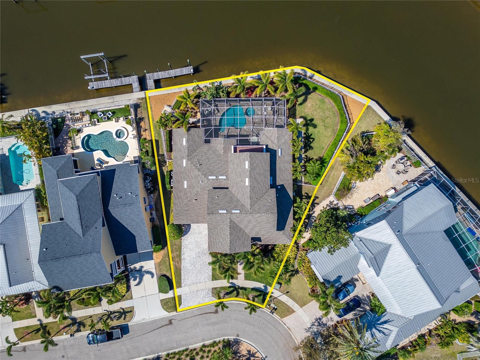 5616 SEAGRASS PLACE