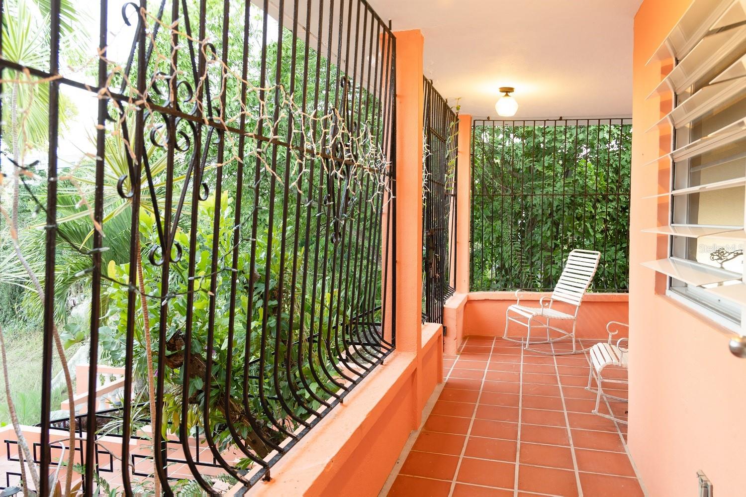 LOS CHIVOS - Residential