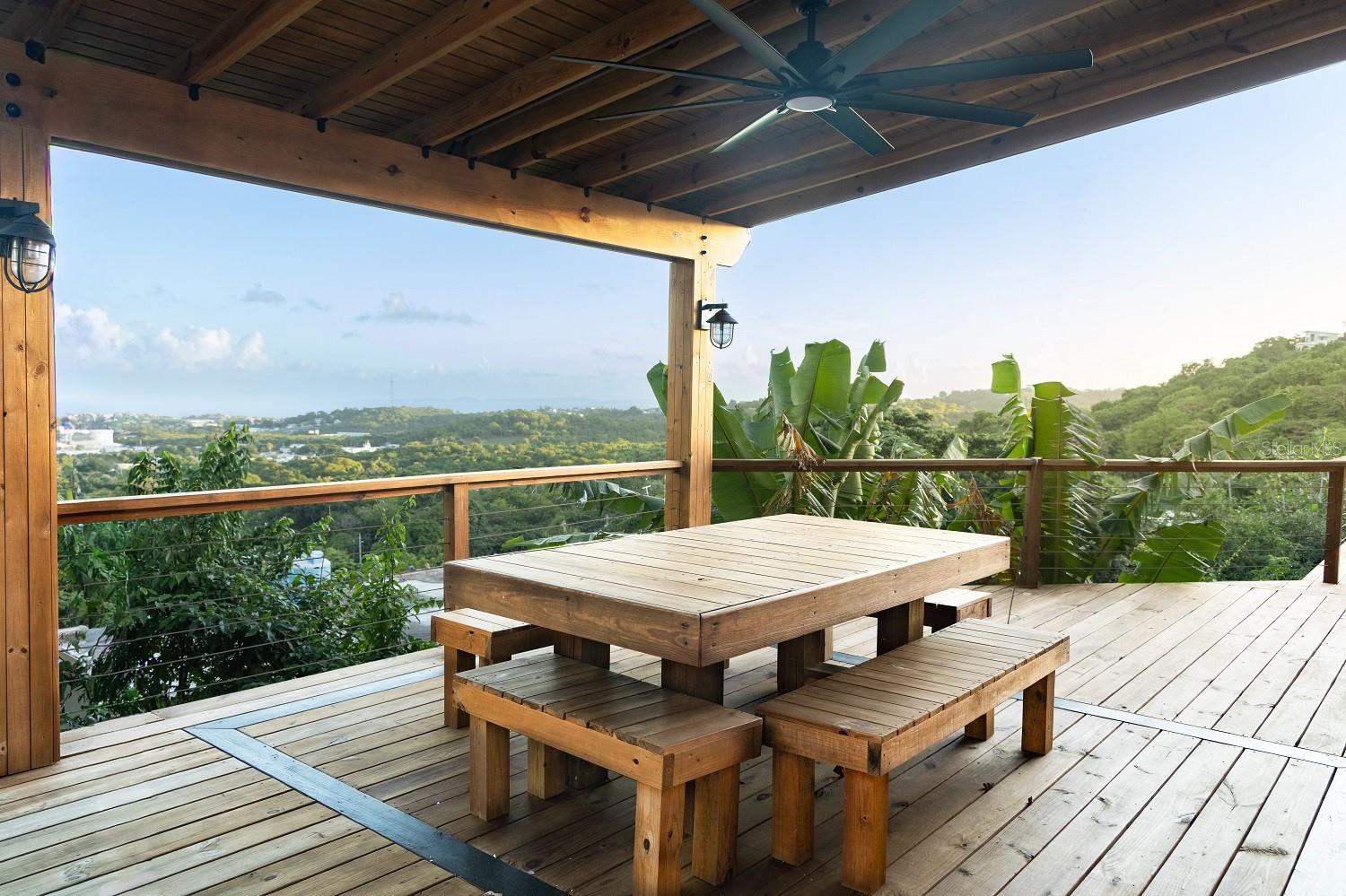 LOS CHIVOS - Residential