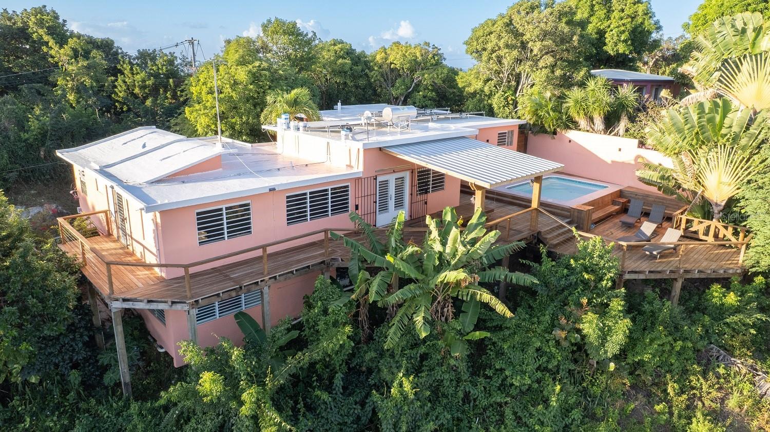 LOS CHIVOS - Residential