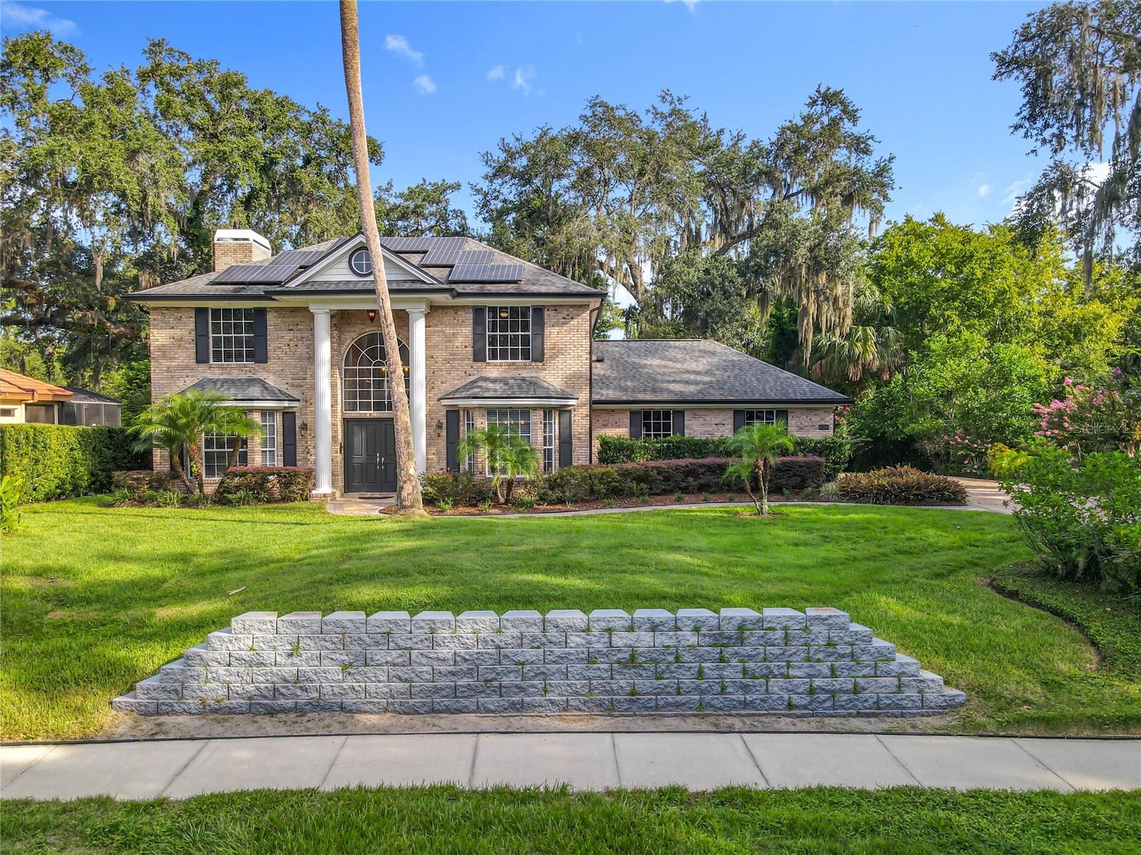 628 W PALM VALLEY DRIVE