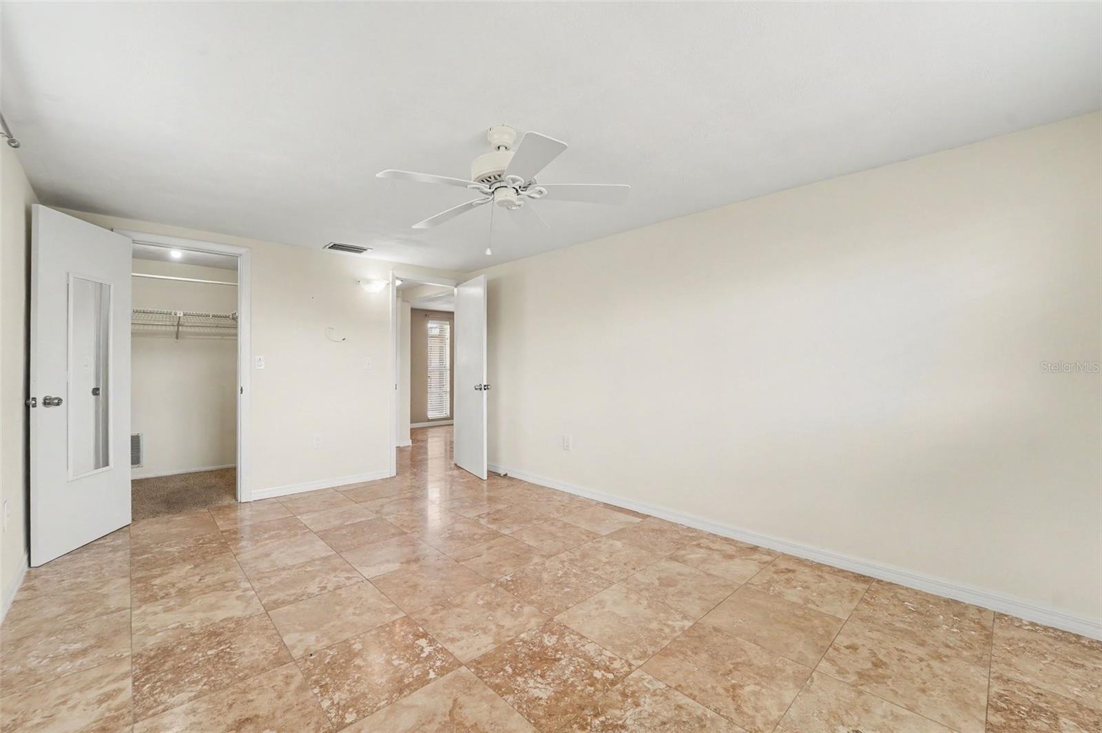 PARK LAKE ESTATES - Residential