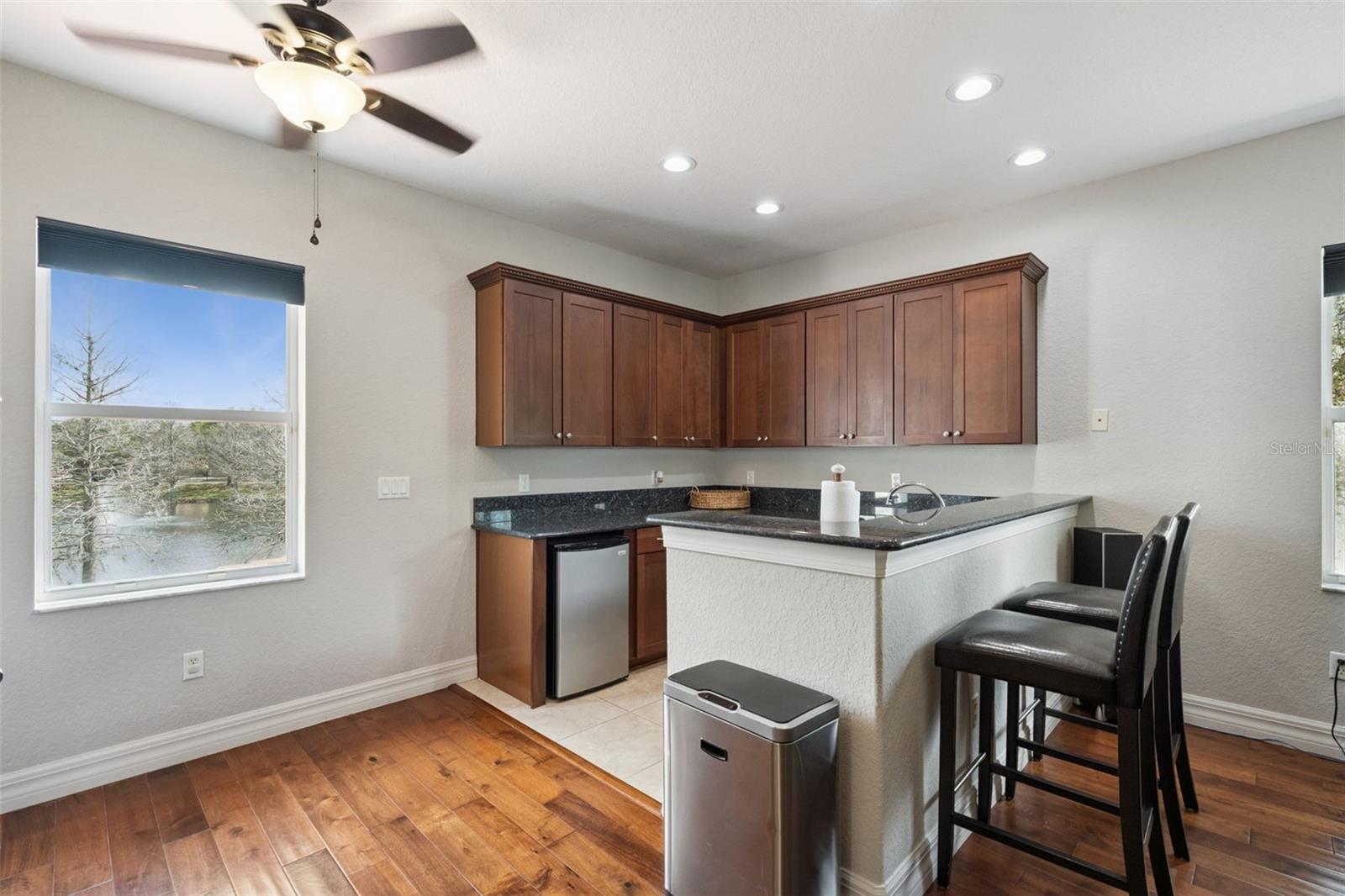 BRONSONS LNDGS F & M - Residential