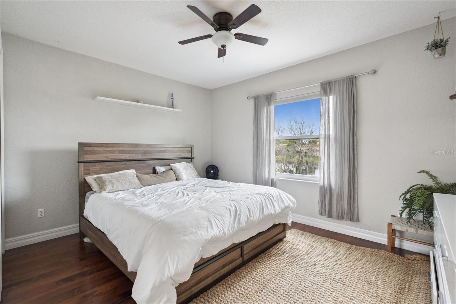 BRONSONS LNDGS F & M - Residential