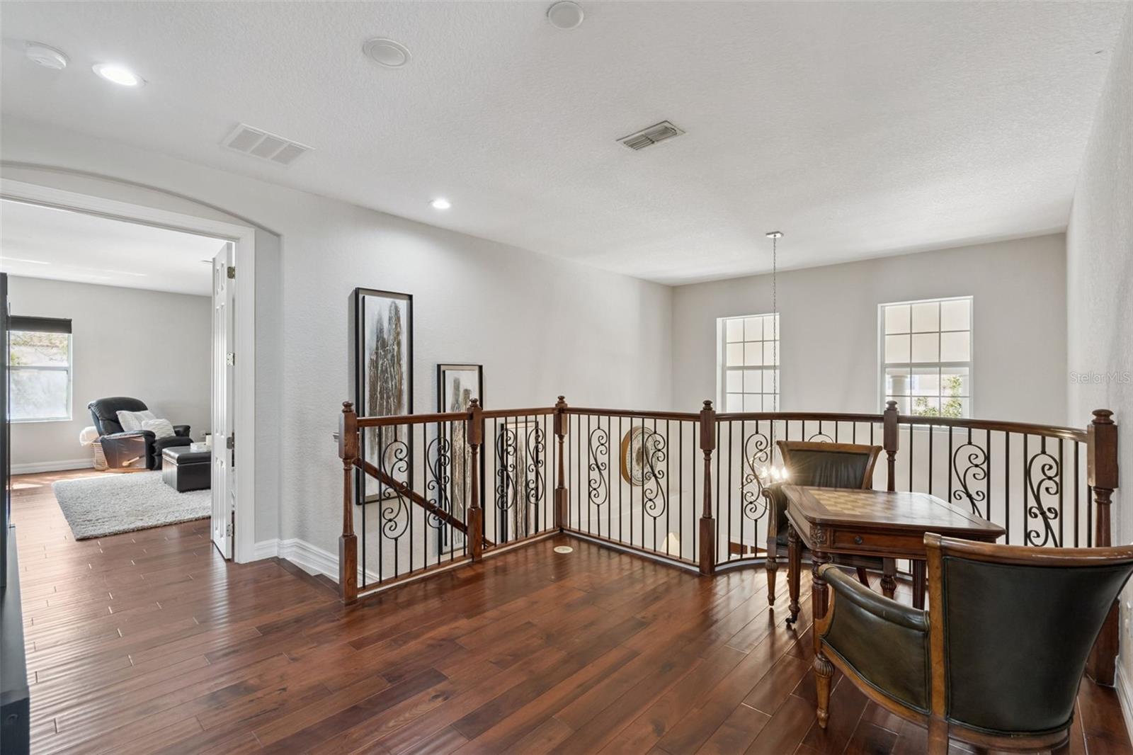 BRONSONS LNDGS F & M - Residential