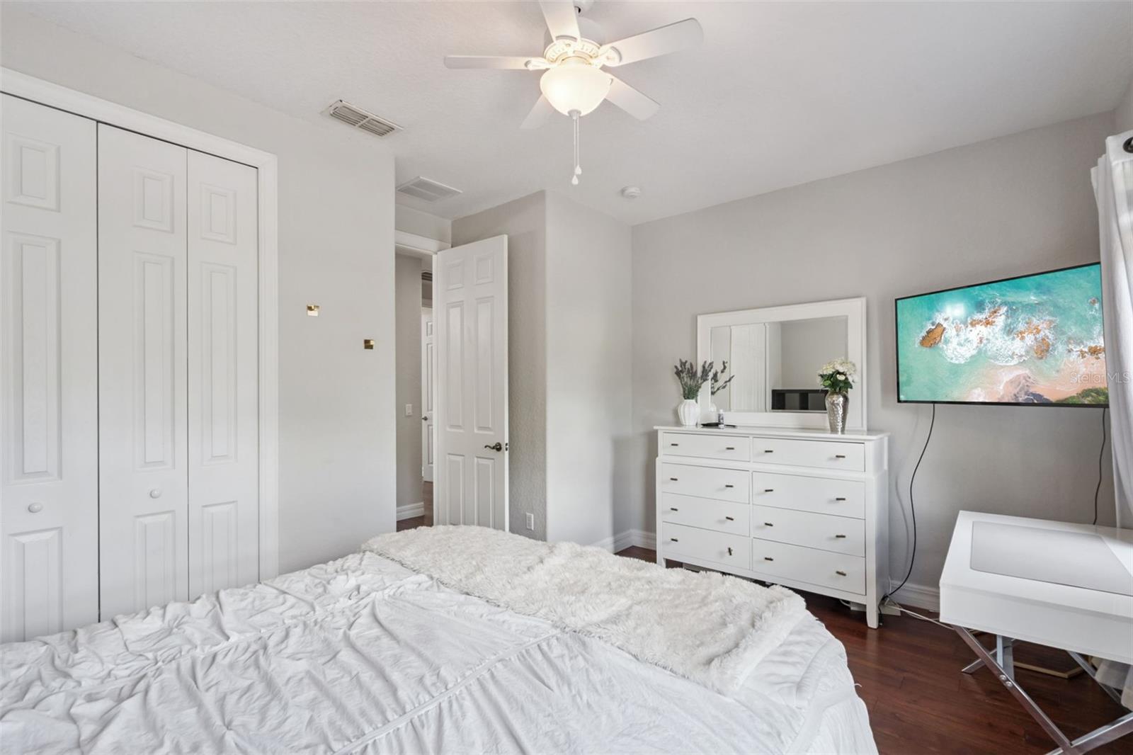 BRONSONS LNDGS F & M - Residential