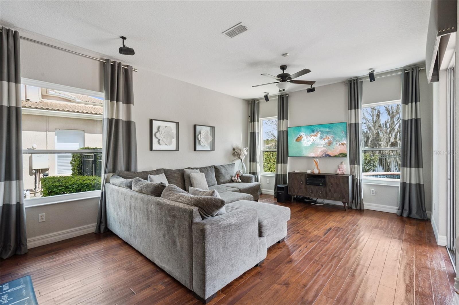 BRONSONS LNDGS F & M - Residential