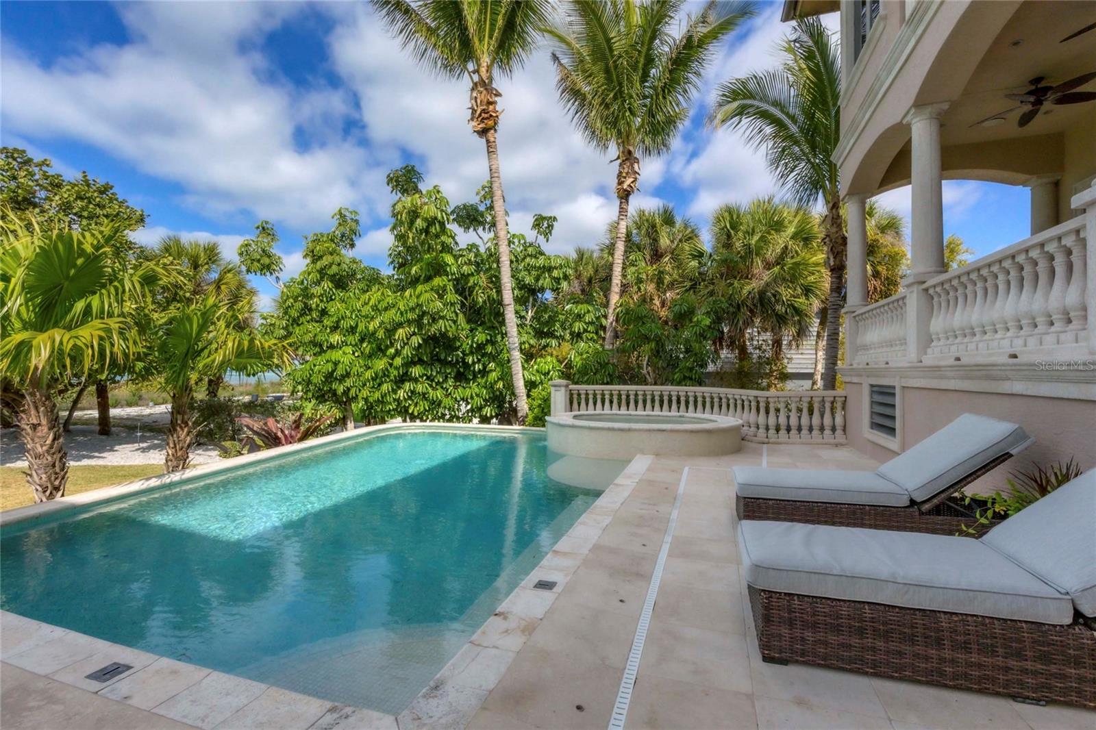 CASEY KEY - Residential
