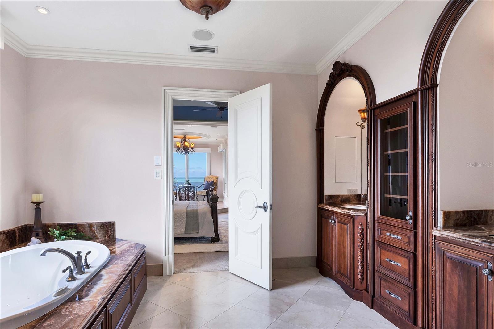 CASEY KEY - Residential