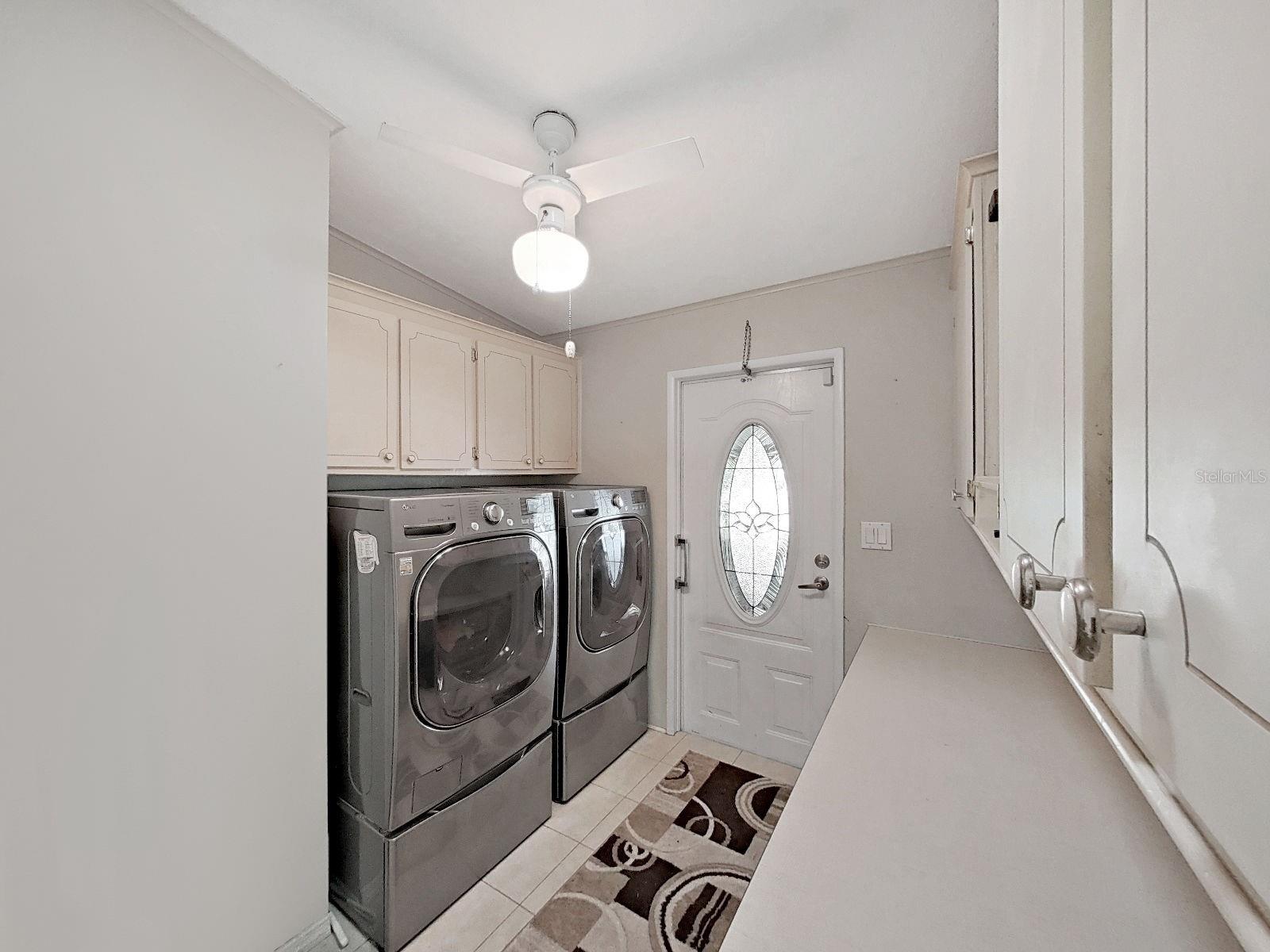 FOXWOOD LAKE ESTATES - Residential