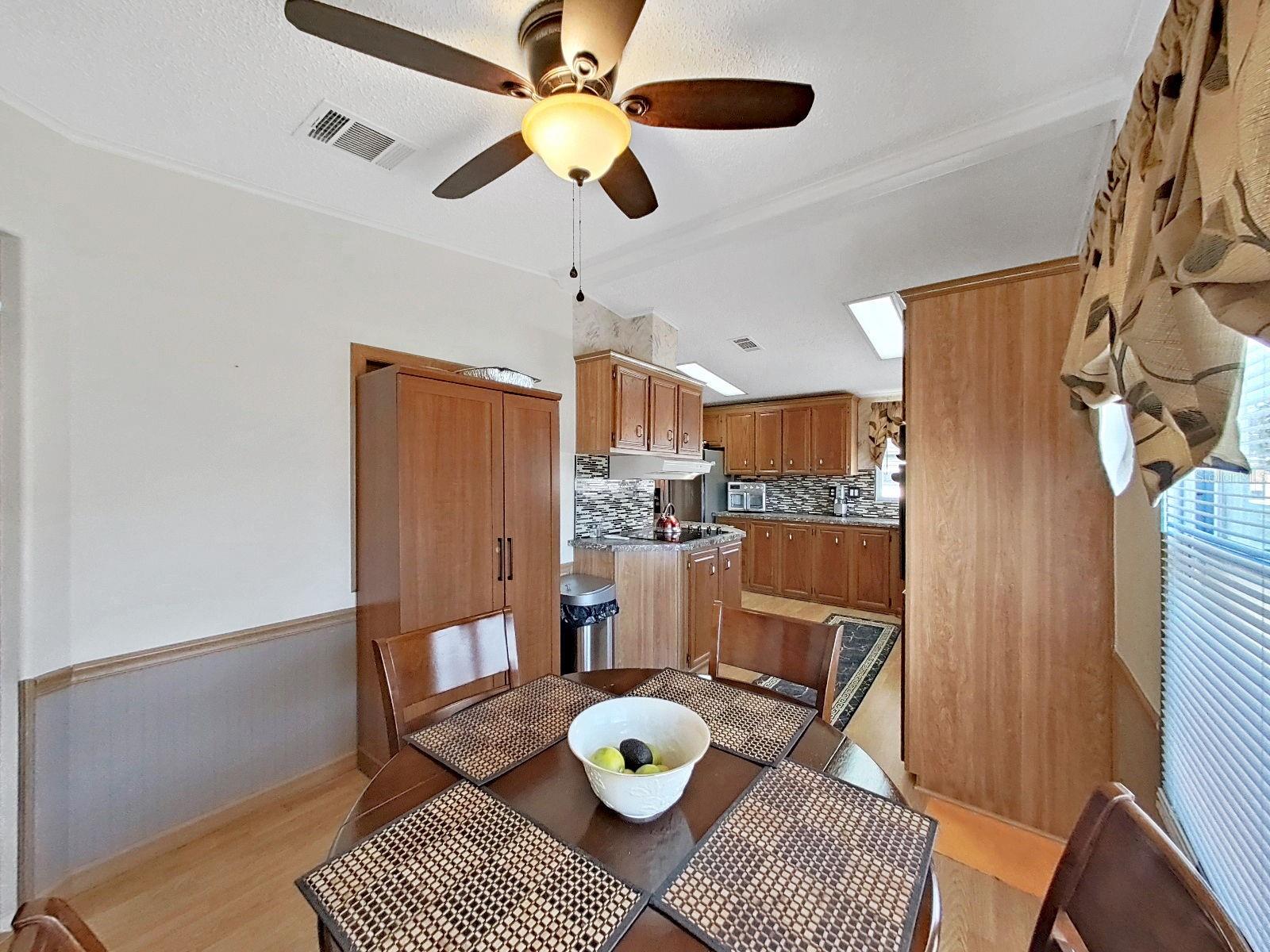 FOXWOOD LAKE ESTATES - Residential