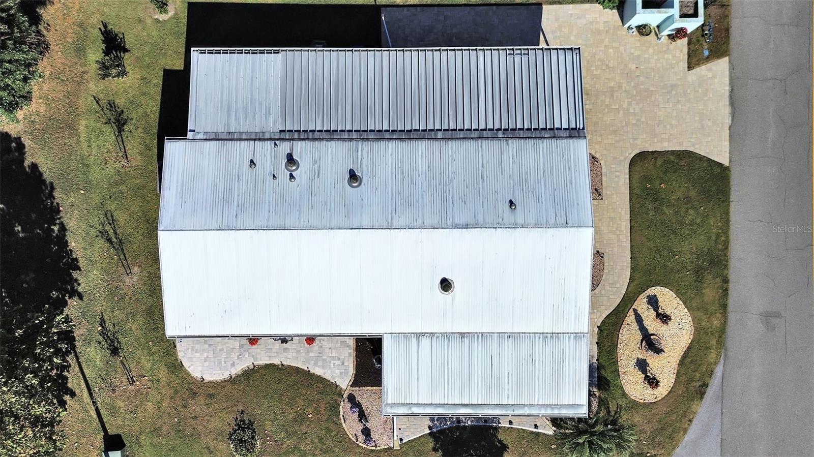 FOXWOOD LAKE ESTATES - Residential