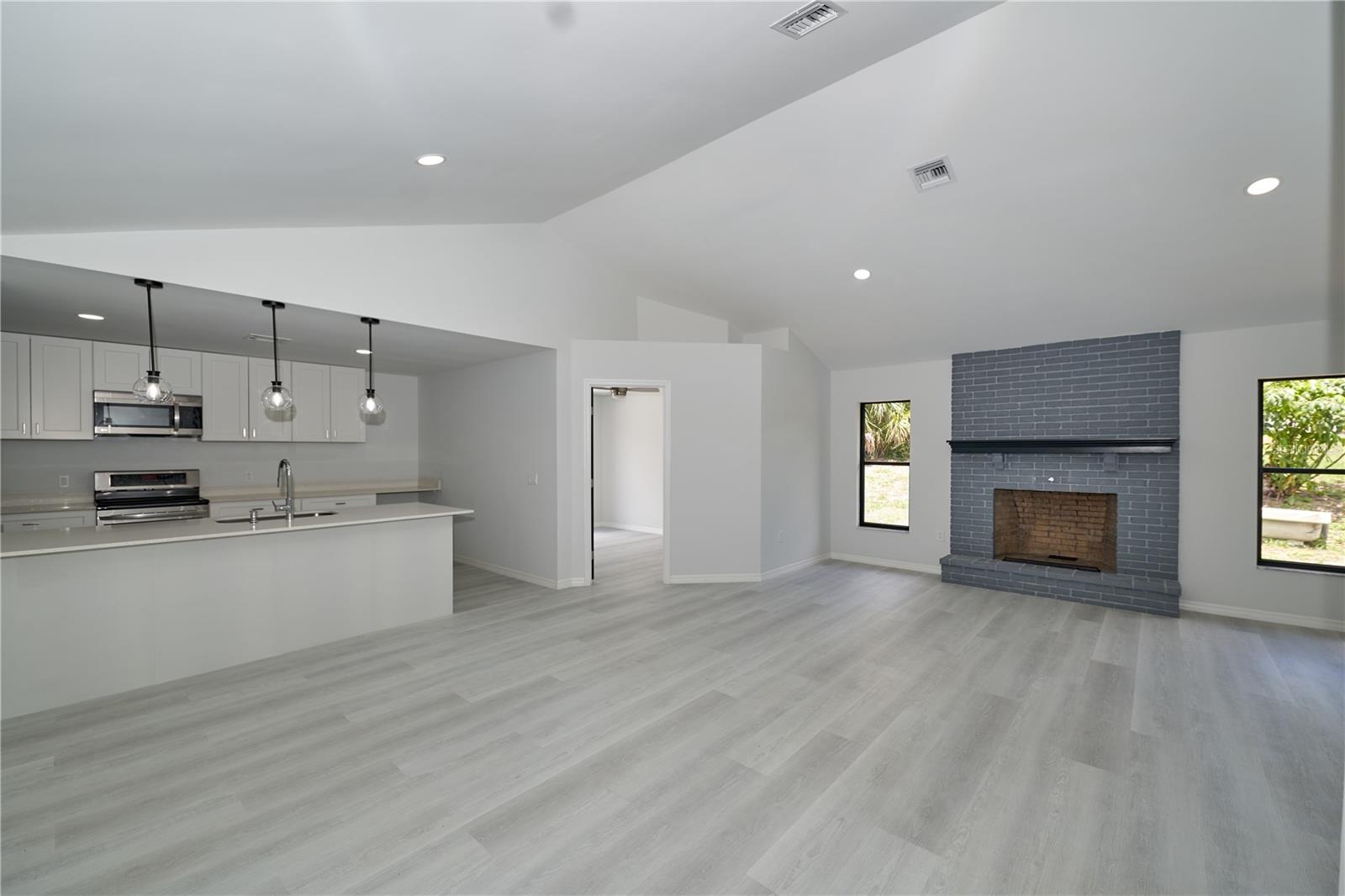 EUSTIS RIDGEVIEW AT EAST CROOKED LAKE ADD 02 - Residential