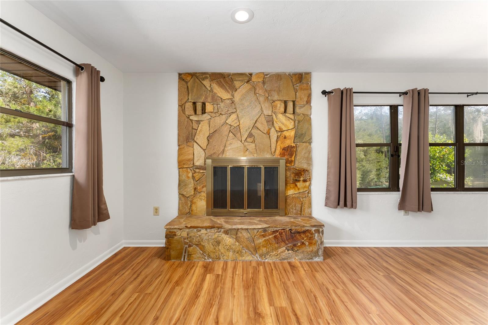 RAINBOW SPGS - Residential