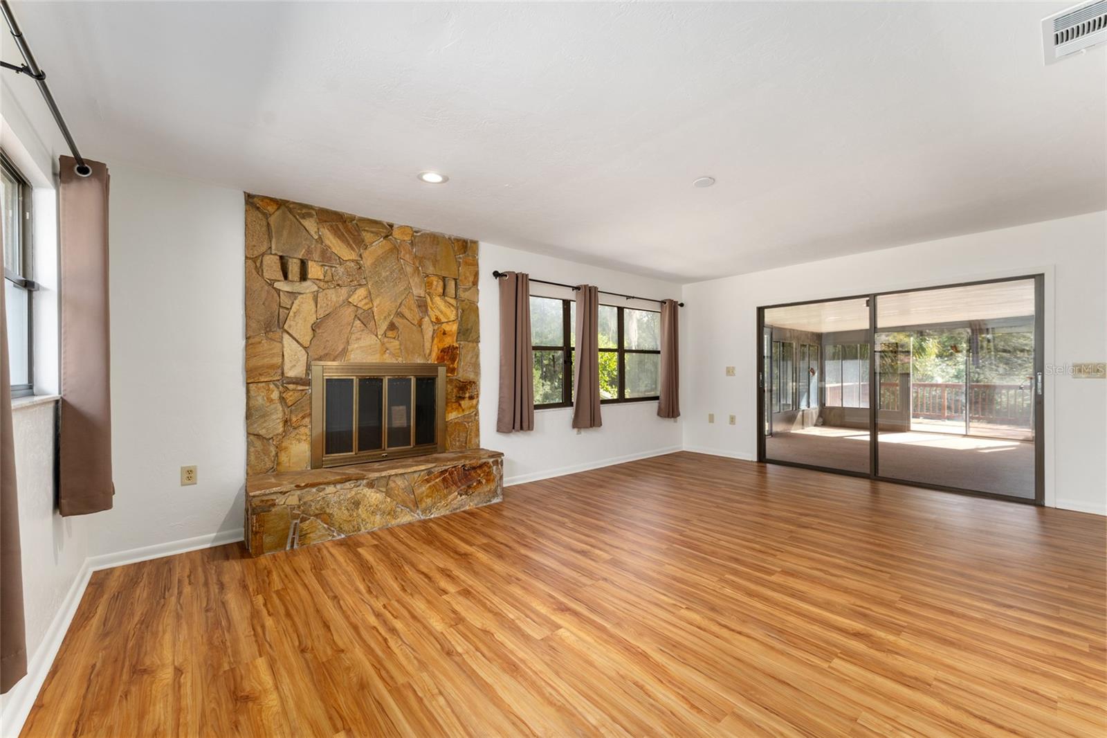 RAINBOW SPGS - Residential