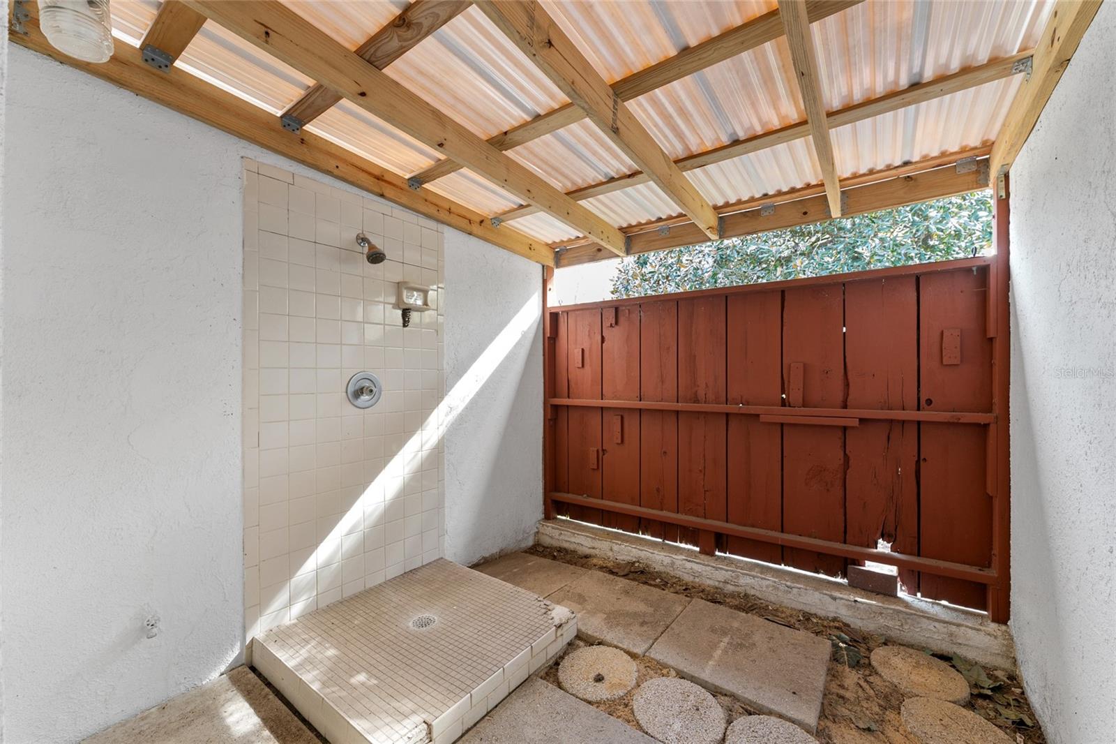 RAINBOW SPGS - Residential