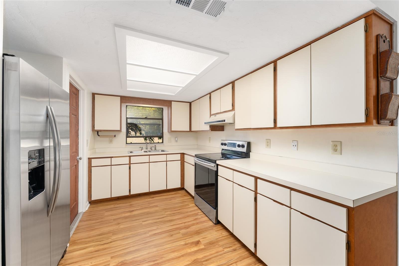 RAINBOW SPGS - Residential