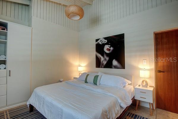 DEWEY - Commercial Sale