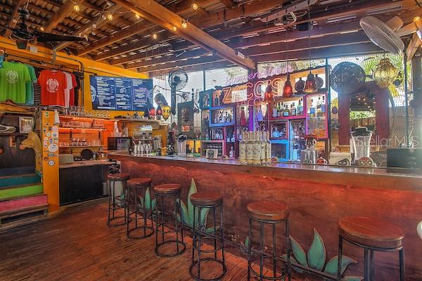 DEWEY - Commercial Sale