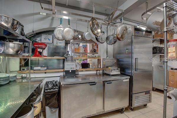 DEWEY - Commercial Sale