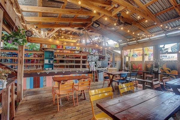 DEWEY - Commercial Sale