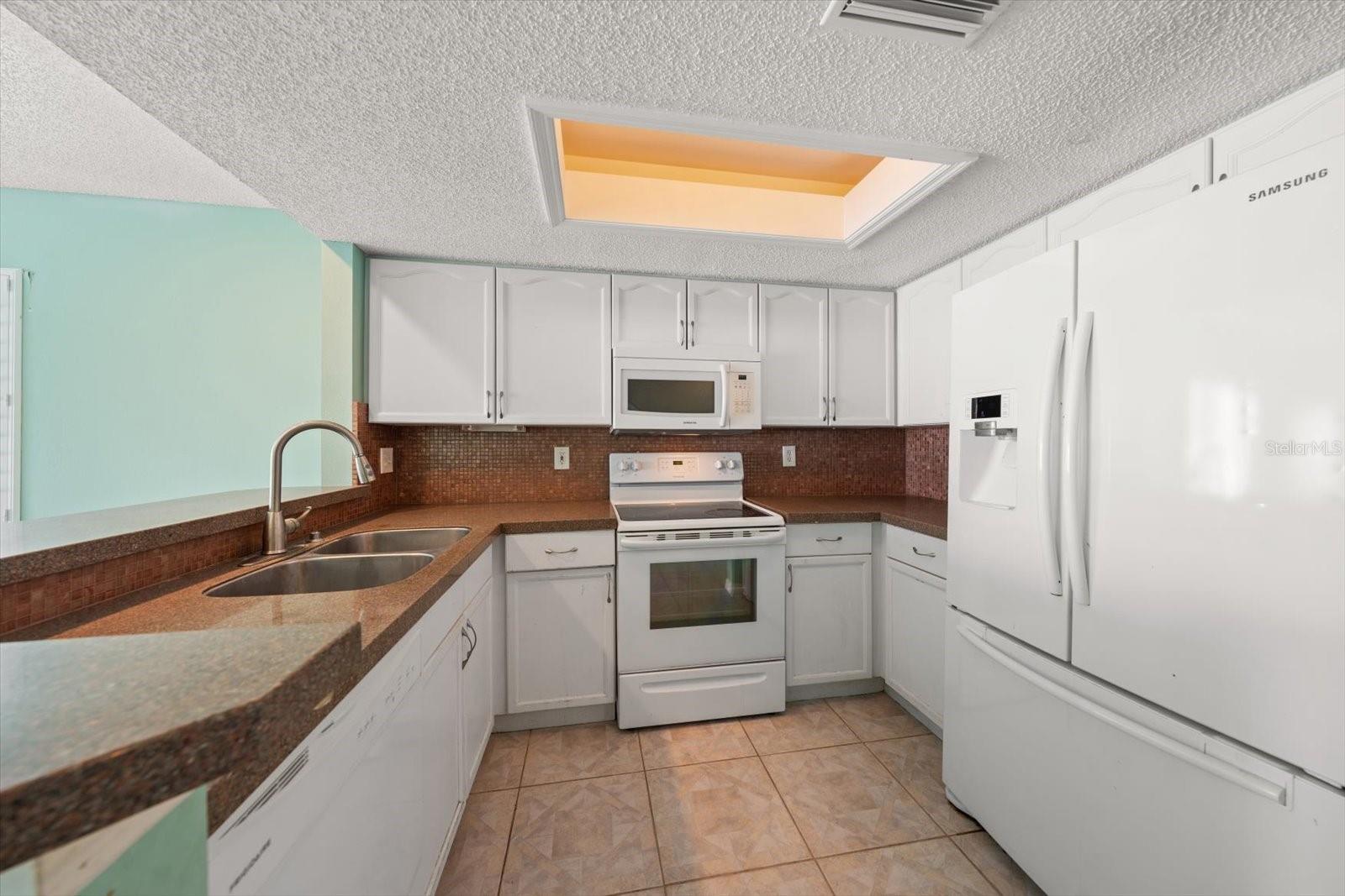 SUNSET BAY INDIAN ROCKS BEACH - Residential