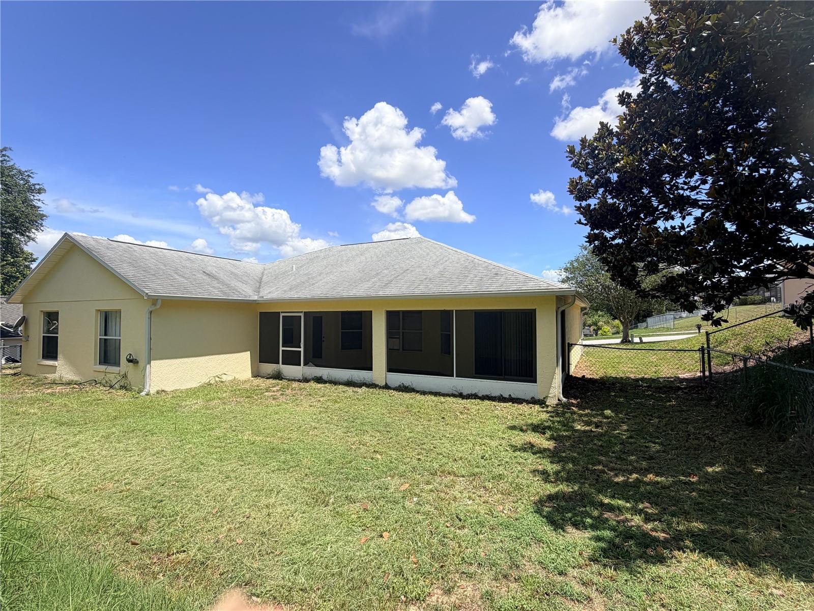 1011 SCENIC VIEW CIRCLE